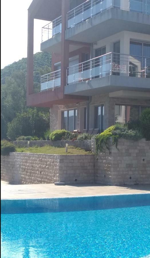 Apartments Acacia Hill Ðenovići エクステリア 写真