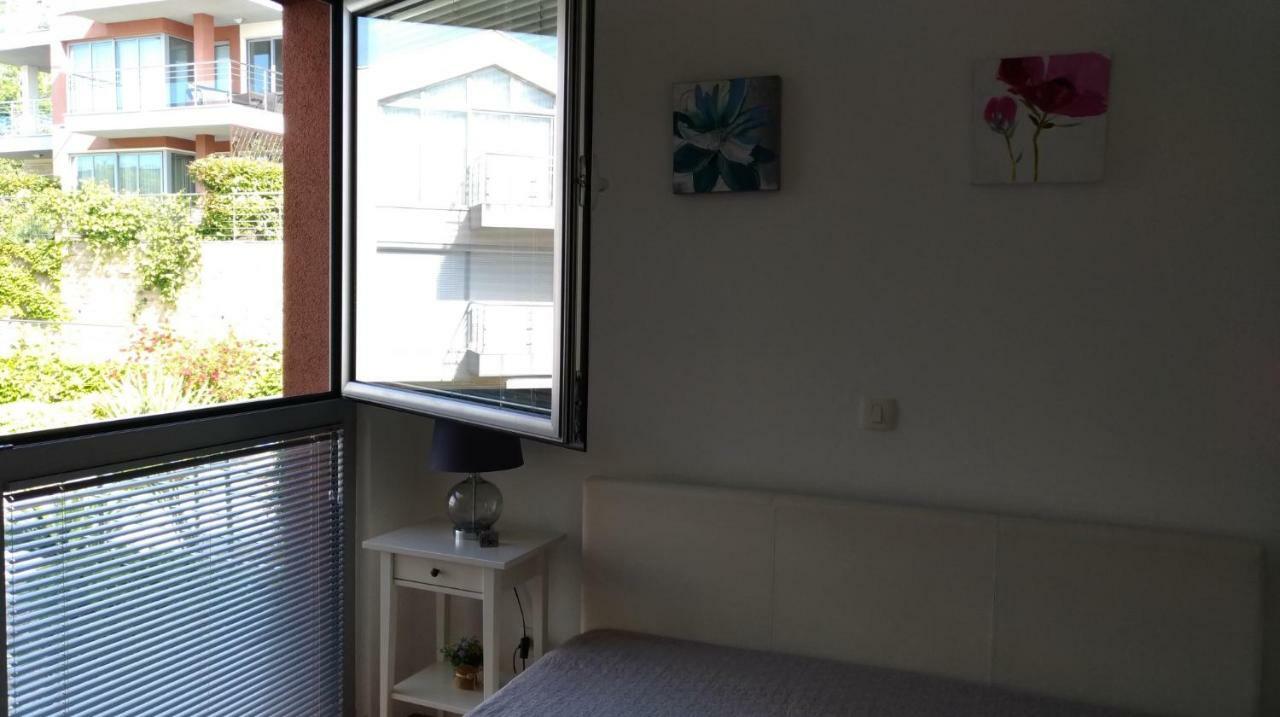 Apartments Acacia Hill Ðenovići エクステリア 写真